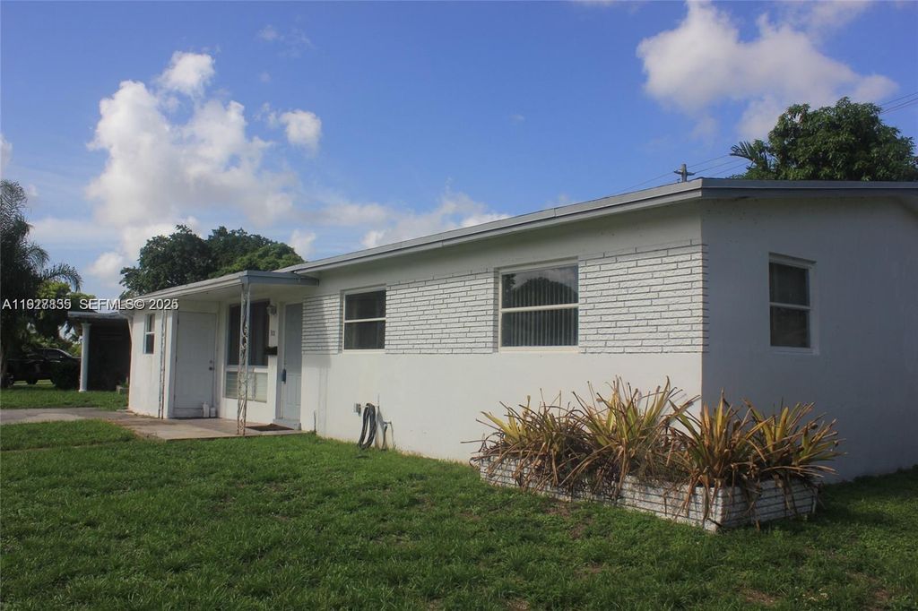 301 N 70th Ave 0, Hollywood, FL 33024