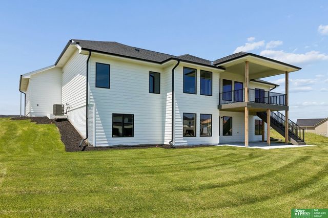 10805 S 219th Avenue, Gretna, NE 68028