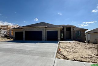 10805 S 219th Avenue, Gretna, NE 68028