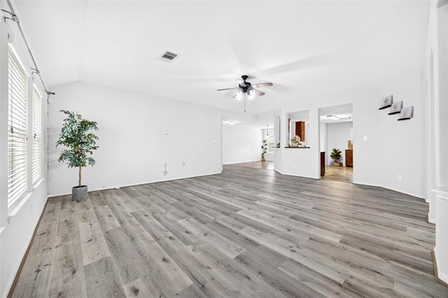 2719 Halcyon Time Trail, Houston, TX 77045