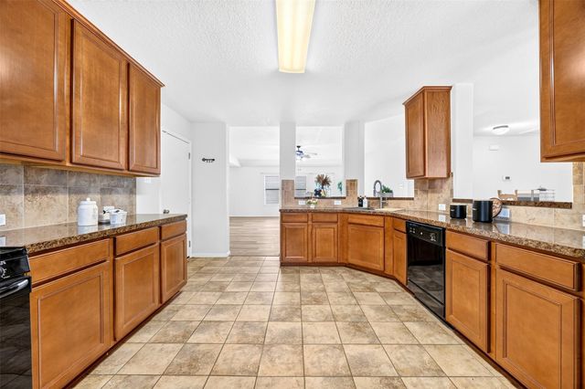 2719 Halcyon Time Trail, Houston, TX 77045