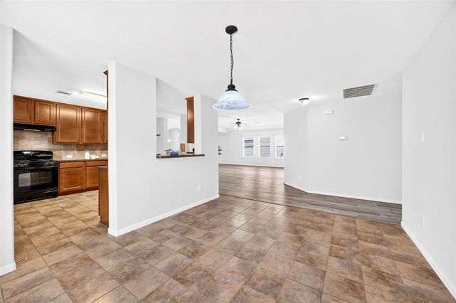 2719 Halcyon Time Trail, Houston, TX 77045