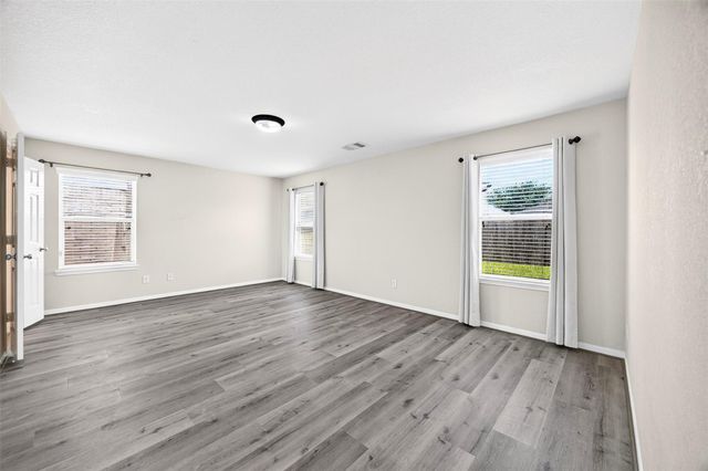 2719 Halcyon Time Trail, Houston, TX 77045
