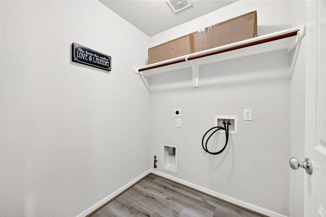 2719 Halcyon Time Trail, Houston, TX 77045