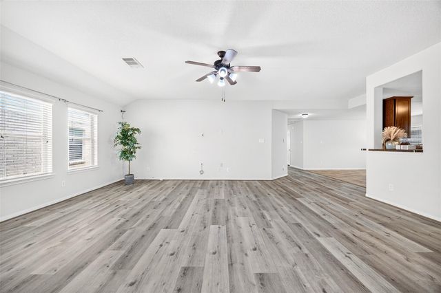 2719 Halcyon Time Trail, Houston, TX 77045