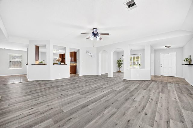 2719 Halcyon Time Trail, Houston, TX 77045