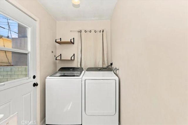 1315 Field Avenue, Inglewood, CA 90302