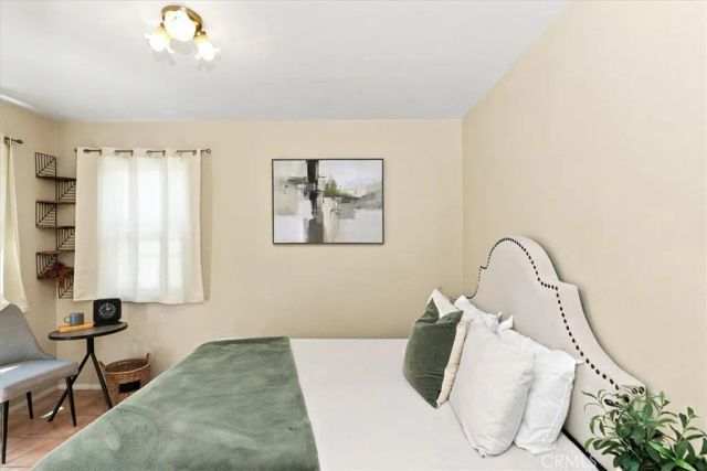 1315 Field Avenue, Inglewood, CA 90302