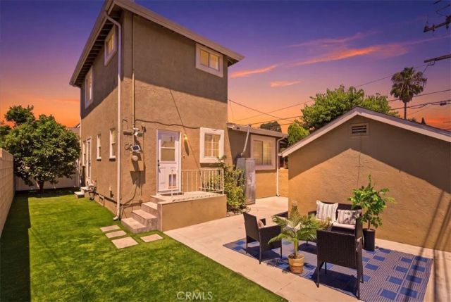 1315 Field Avenue, Inglewood, CA 90302