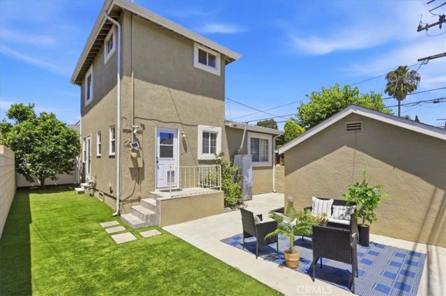 1315 Field Avenue, Inglewood, CA 90302