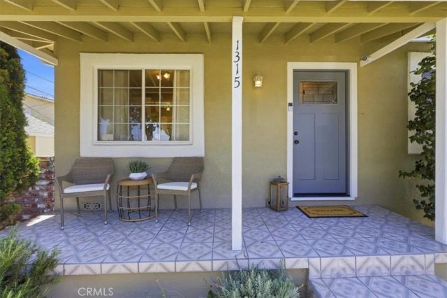 1315 Field Avenue, Inglewood, CA 90302