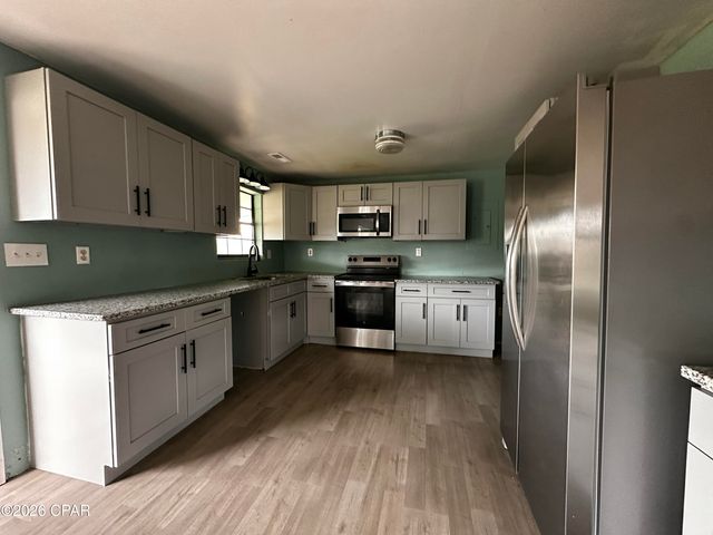 7951 Old Spanish Trail, Sneads, FL 32460