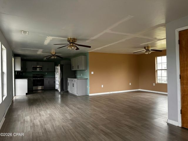 7951 Old Spanish Trail, Sneads, FL 32460