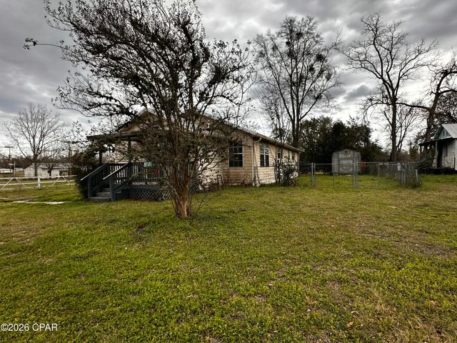 7951 Old Spanish Trail, Sneads, FL 32460