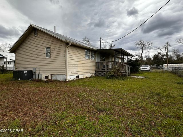 7951 Old Spanish Trail, Sneads, FL 32460