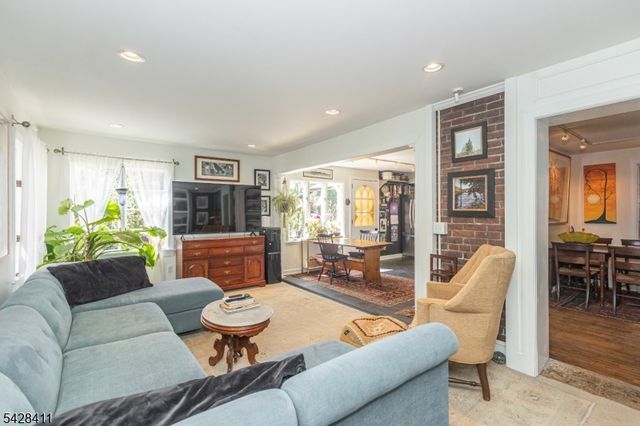 7 York St, Lambertville City, NJ 08530