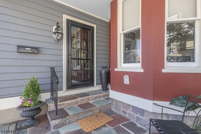 7 York St, Lambertville City, NJ 08530