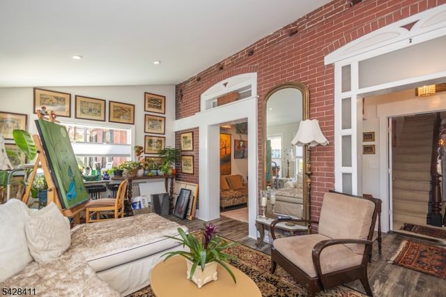 7 York St, Lambertville City, NJ 08530
