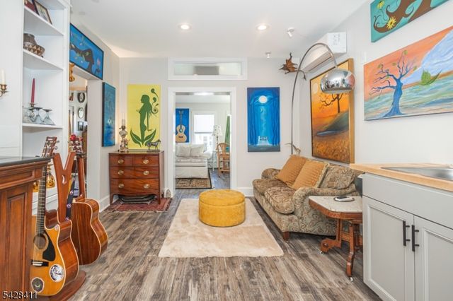 7 York St, Lambertville City, NJ 08530