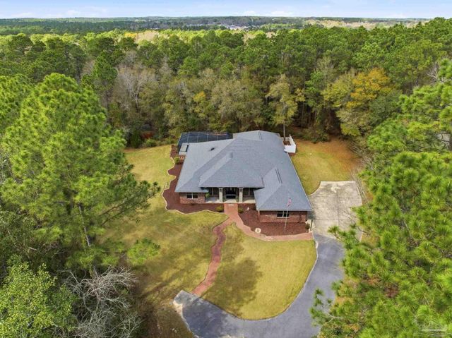 556 Tara Rd, Cantonment, FL 32533