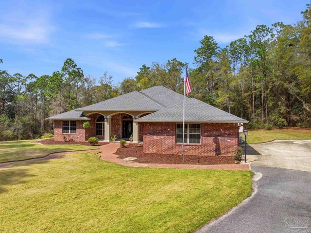 556 Tara Rd, Cantonment, FL 32533