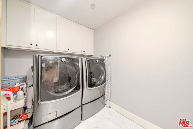 4925 Wilshire Boulevard 302, Los Angeles, CA 90010