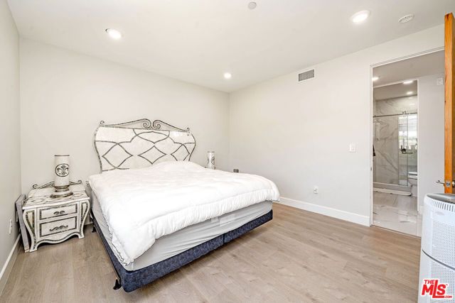4925 Wilshire Boulevard 302, Los Angeles, CA 90010