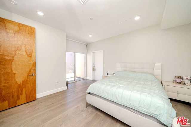 4925 Wilshire Boulevard 302, Los Angeles, CA 90010