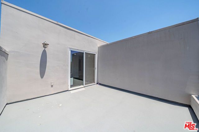 4925 Wilshire Boulevard 302, Los Angeles, CA 90010