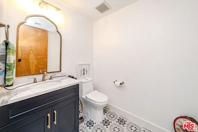 4925 Wilshire Boulevard 302, Los Angeles, CA 90010