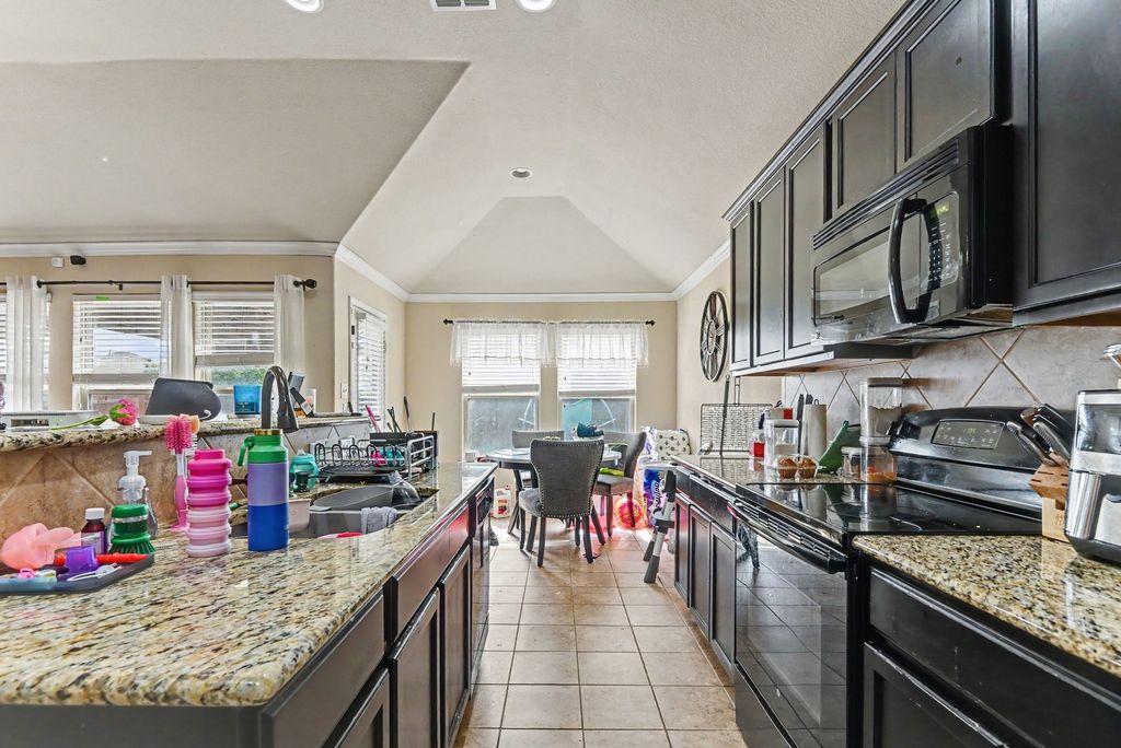 14308 Broomstick Road, Fort Worth, TX 76052 — photo 3