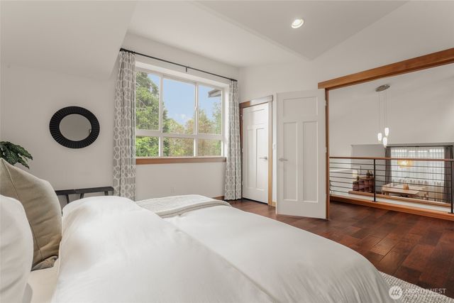 10644 Bartlett Avenue NE, Seattle, WA 98125
