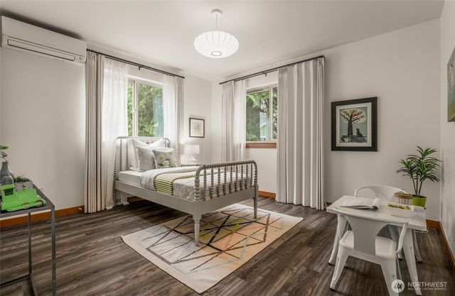 10644 Bartlett Avenue NE, Seattle, WA 98125