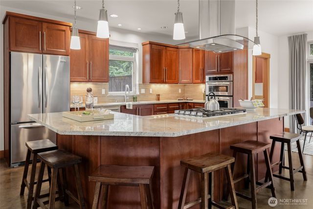 10644 Bartlett Avenue NE, Seattle, WA 98125