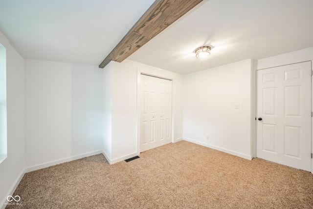 1076 E County Road 650 N, New Castle, IN 47362