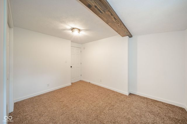 1076 E County Road 650 N, New Castle, IN 47362