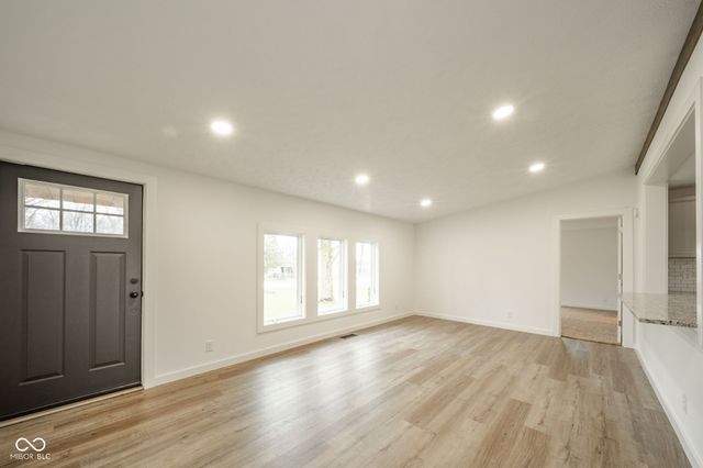 1076 E County Road 650 N, New Castle, IN 47362