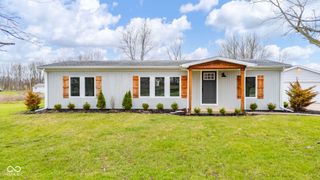 1076 E County Road 650 N, New Castle, IN 47362