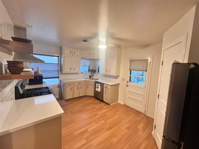 1212 Ball, Galveston, TX 77550
