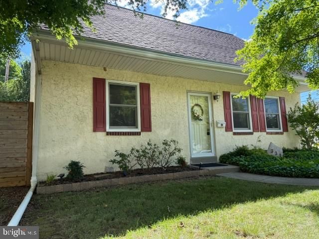 331 E WOODLYN CIR, Woodlyn, PA 19094