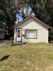 1531 E Evelyn Avenue, Hazel Park, MI 48030