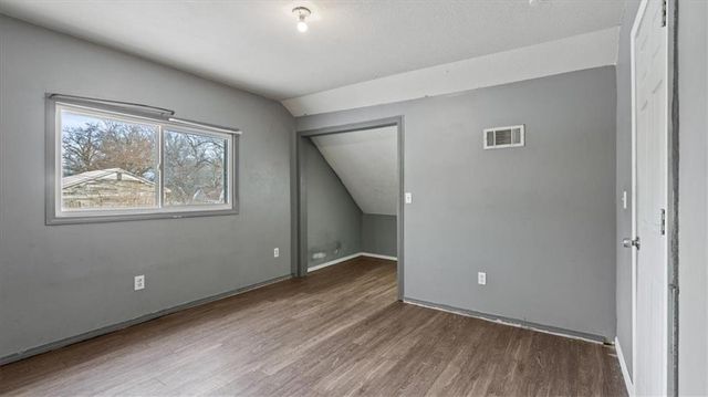 2412 Stewart Avenue, Kansas City, KS 66104