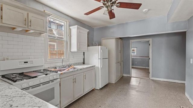 2412 Stewart Avenue, Kansas City, KS 66104