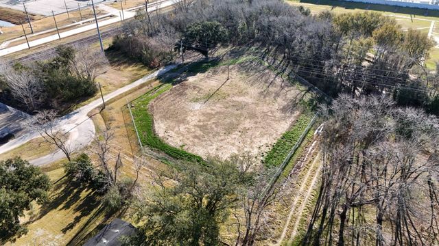 414 Washington Street, League City, TX 77573