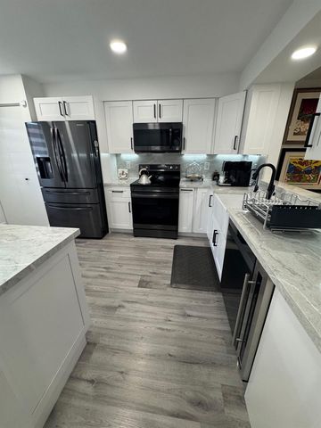 5951 Regal Glen Drive 103, Boynton Beach, FL 33437