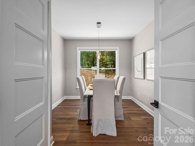 636 Crystal Heights Drive, Hendersonville, NC 28739