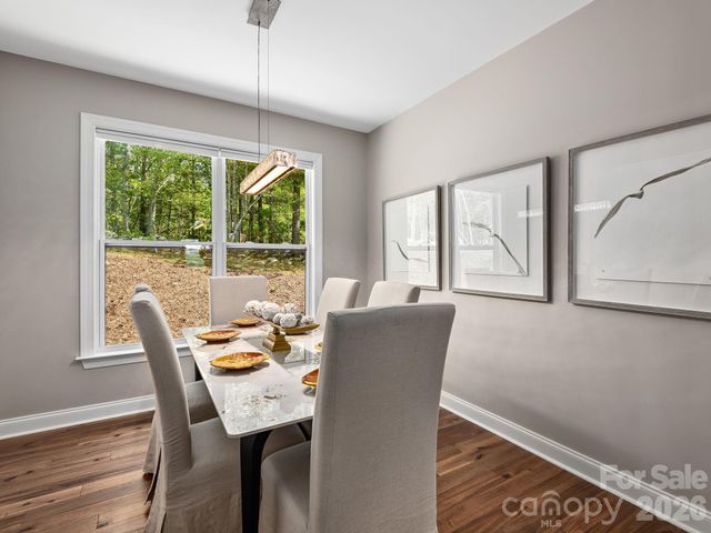 636 Crystal Heights Drive, Hendersonville, NC 28739