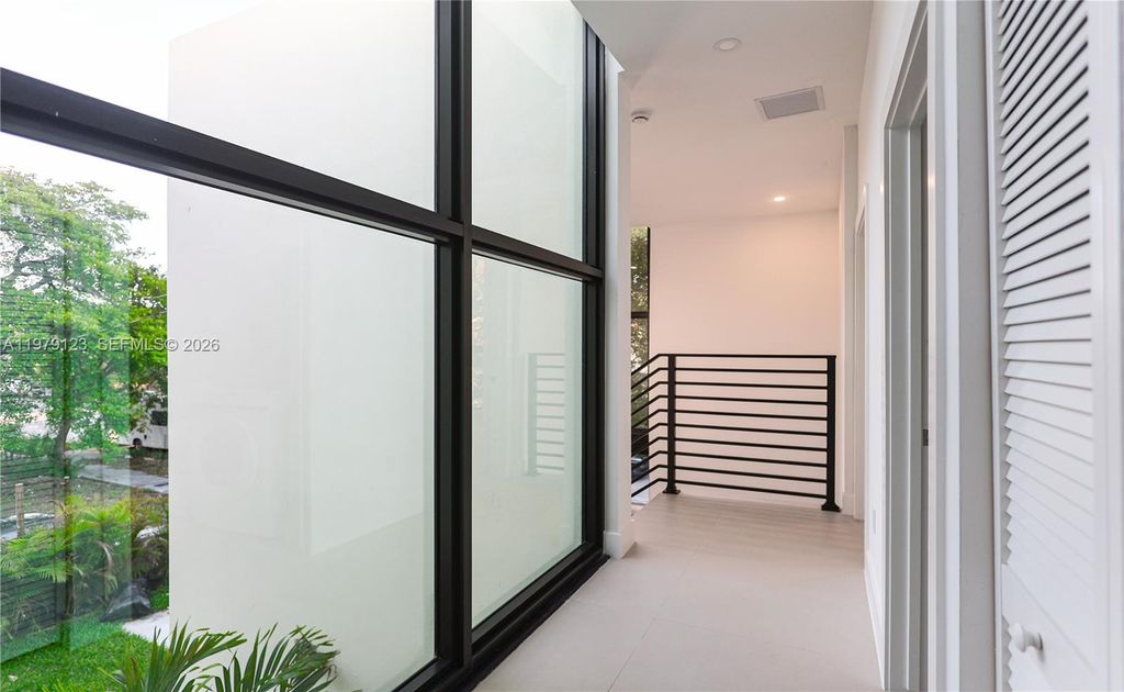 Image 10 of property listing at 5802 NW 5th Av, Miami, FL 33127