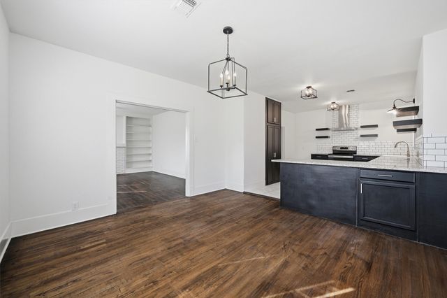 904 N Woods Street, Sherman, TX 75092