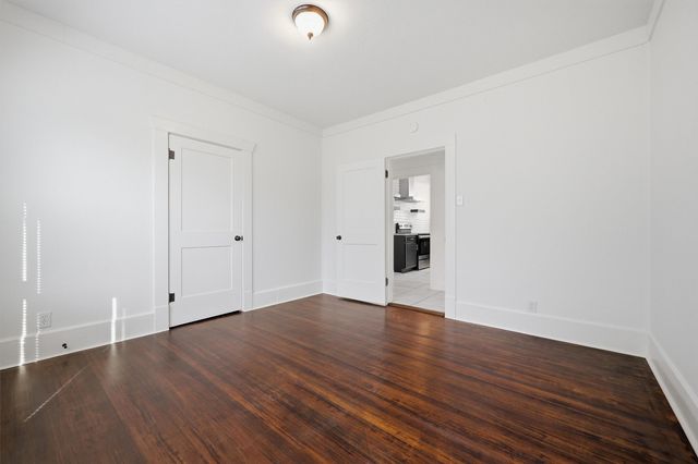 904 N Woods Street, Sherman, TX 75092